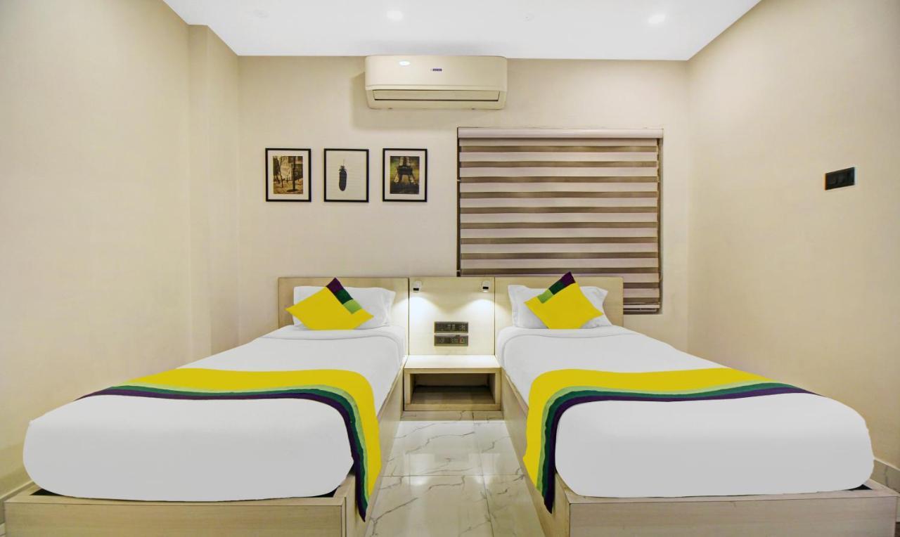 Itsy Hotels Transit Express โกลกาตา ภายนอก รูปภาพ