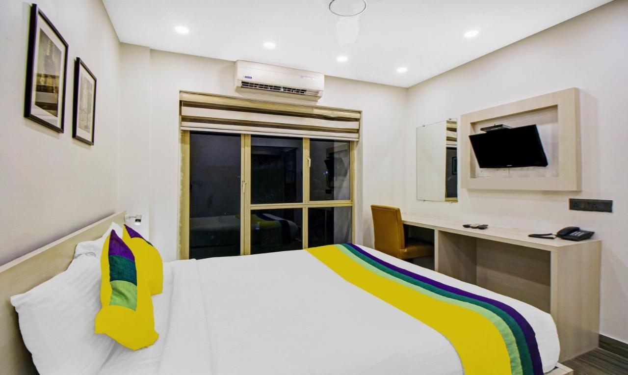 Itsy Hotels Transit Express โกลกาตา ภายนอก รูปภาพ