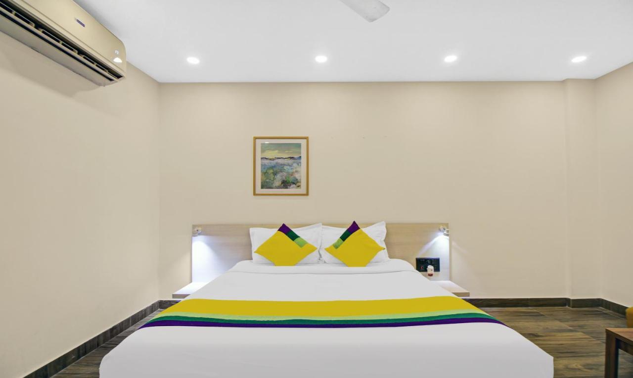 Itsy Hotels Transit Express โกลกาตา ภายนอก รูปภาพ