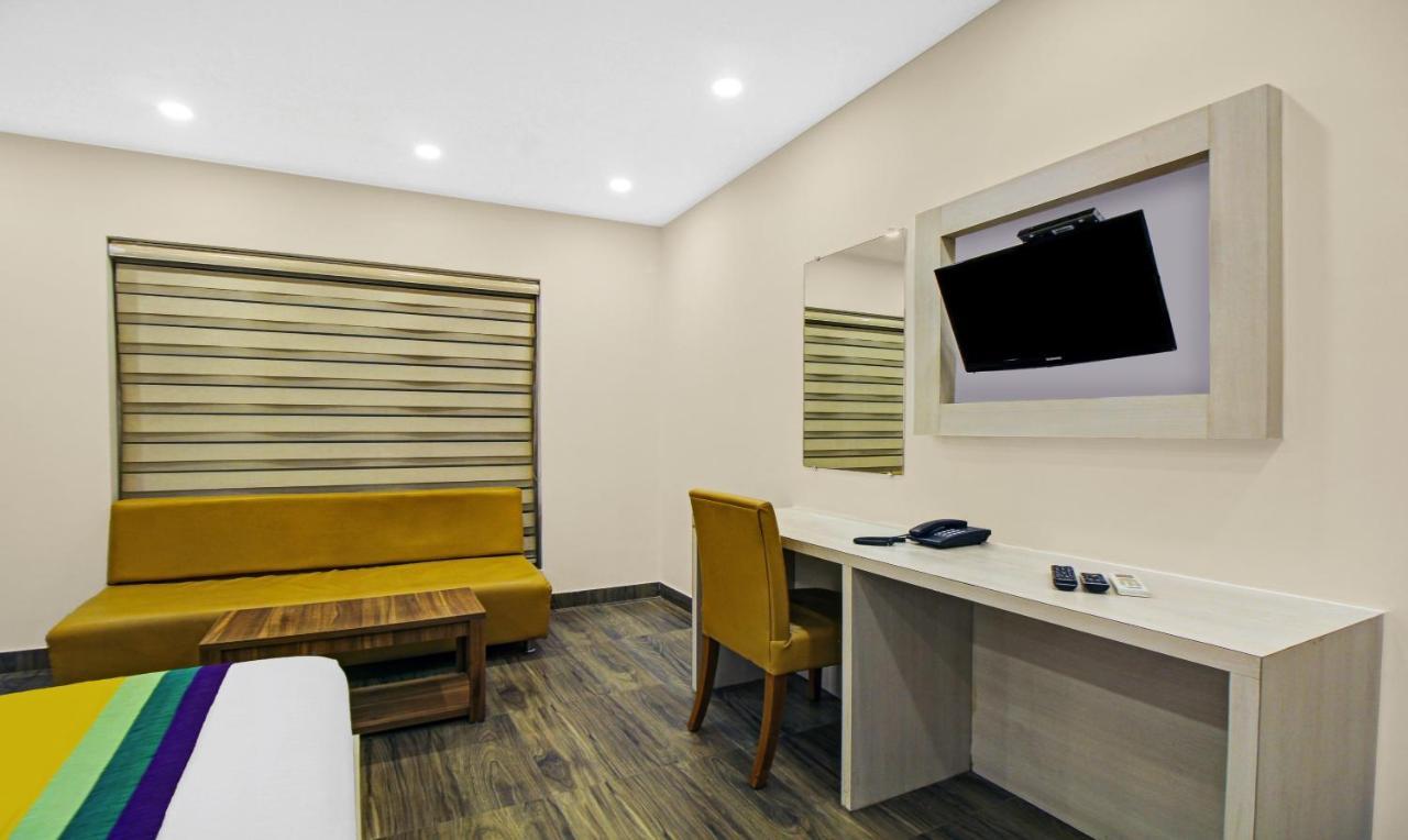 Itsy Hotels Transit Express โกลกาตา ภายนอก รูปภาพ